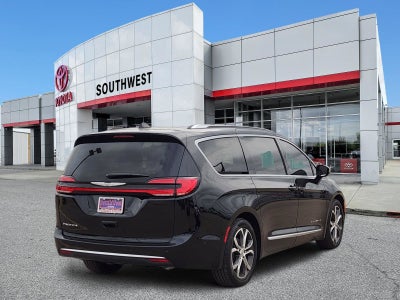 2025 Chrysler Pacifica Pinnacle