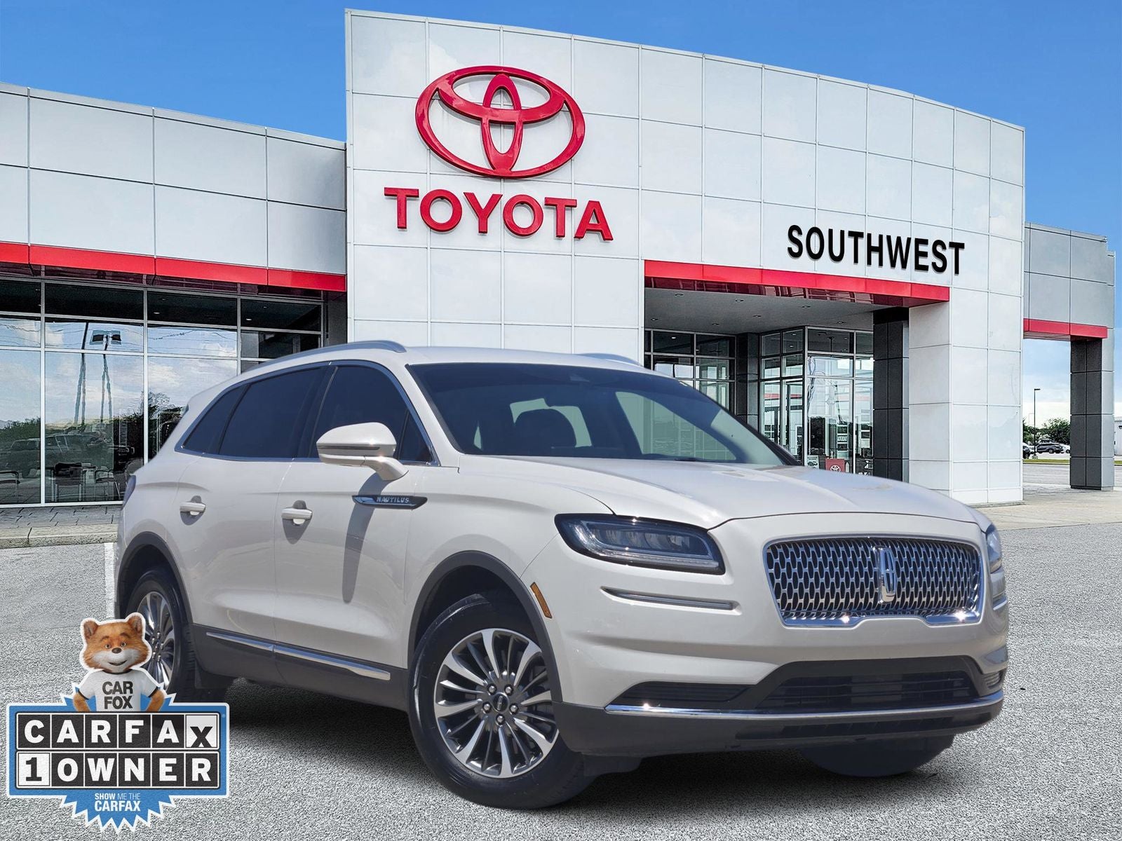 2022 Lincoln Nautilus Standard