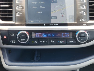 2017 Toyota Highlander Base