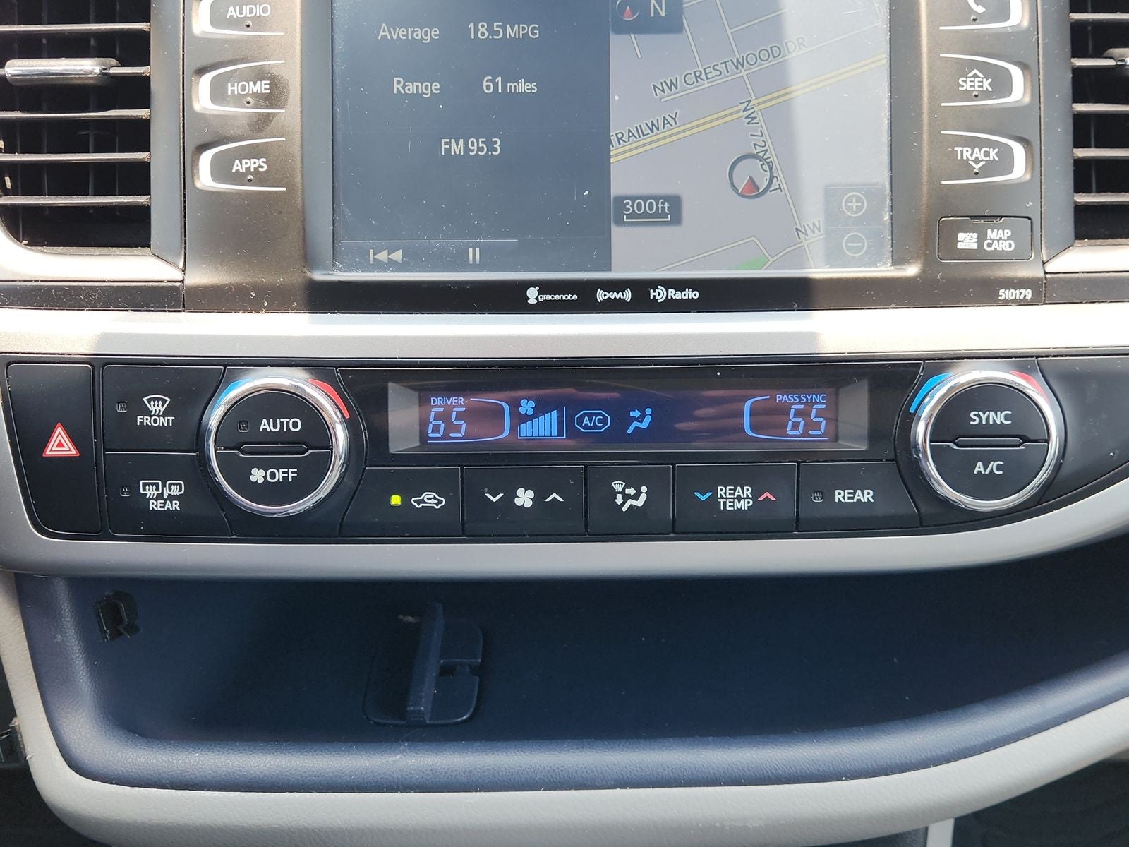 2017 Toyota Highlander Base