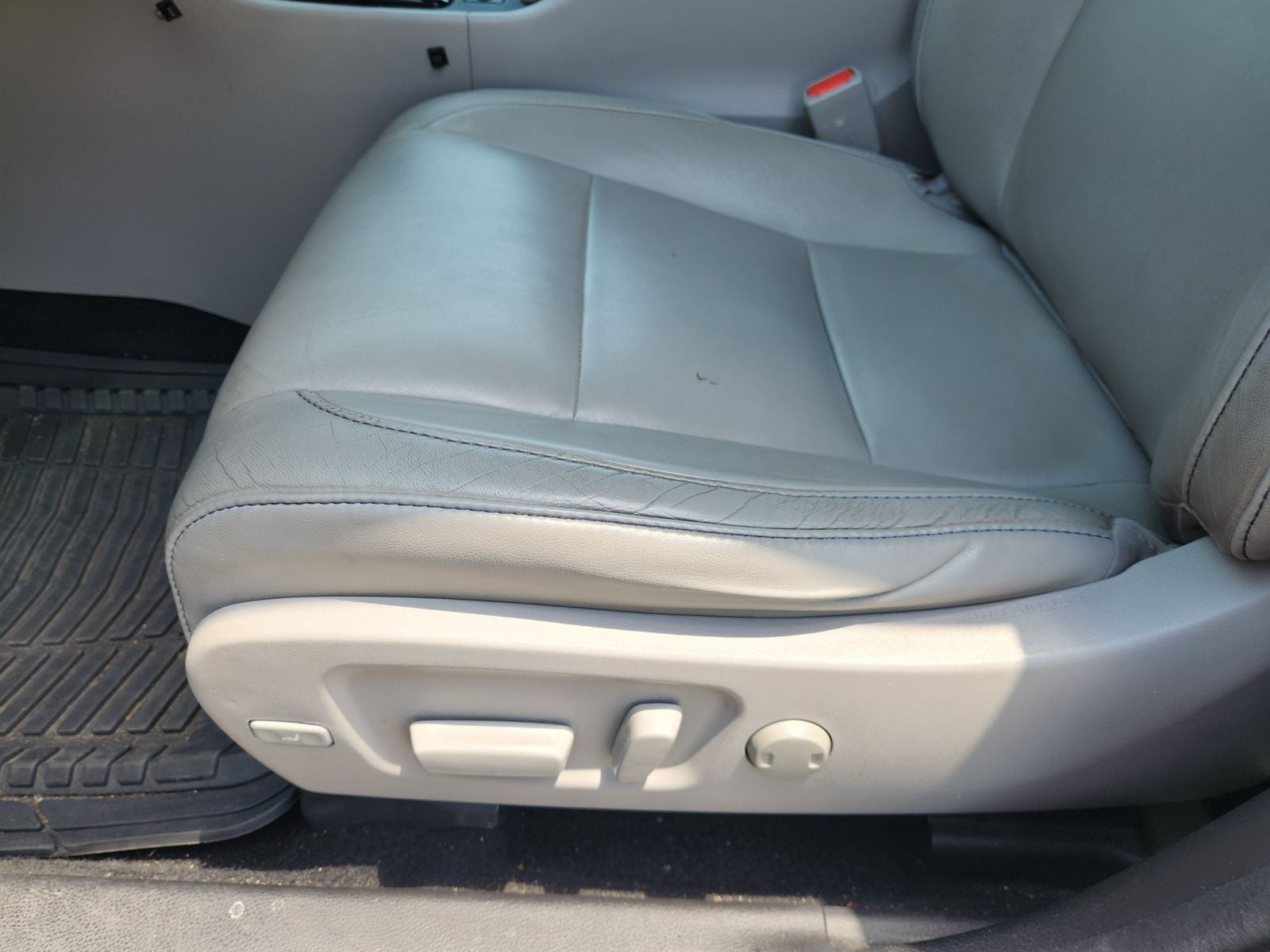 2017 Toyota Highlander Base