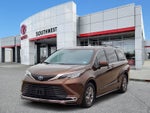 2023 Toyota Sienna XLE 8 Passenger