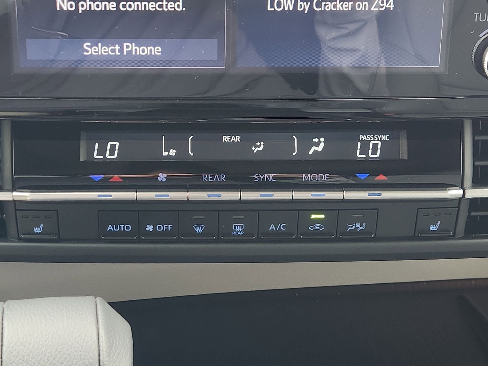 2023 Toyota Sienna XLE 8 Passenger