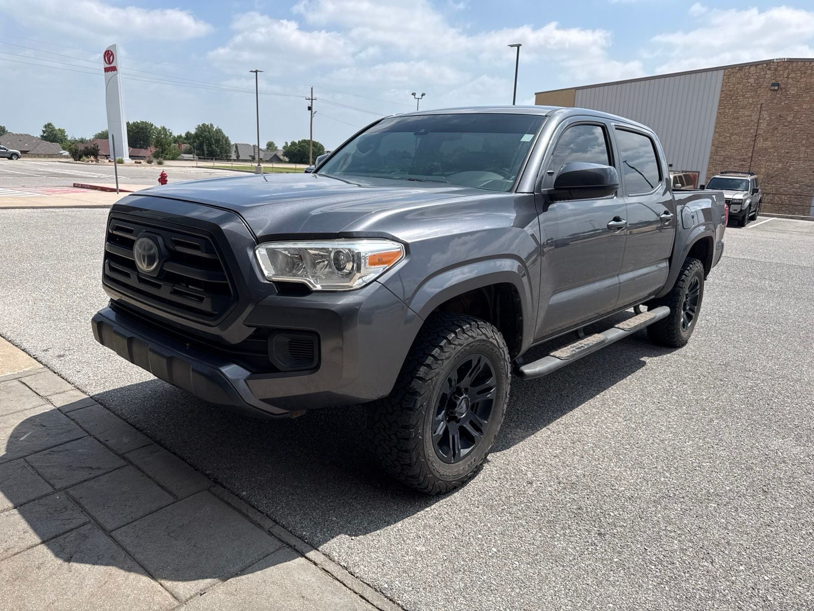 2019 Toyota Tacoma SR