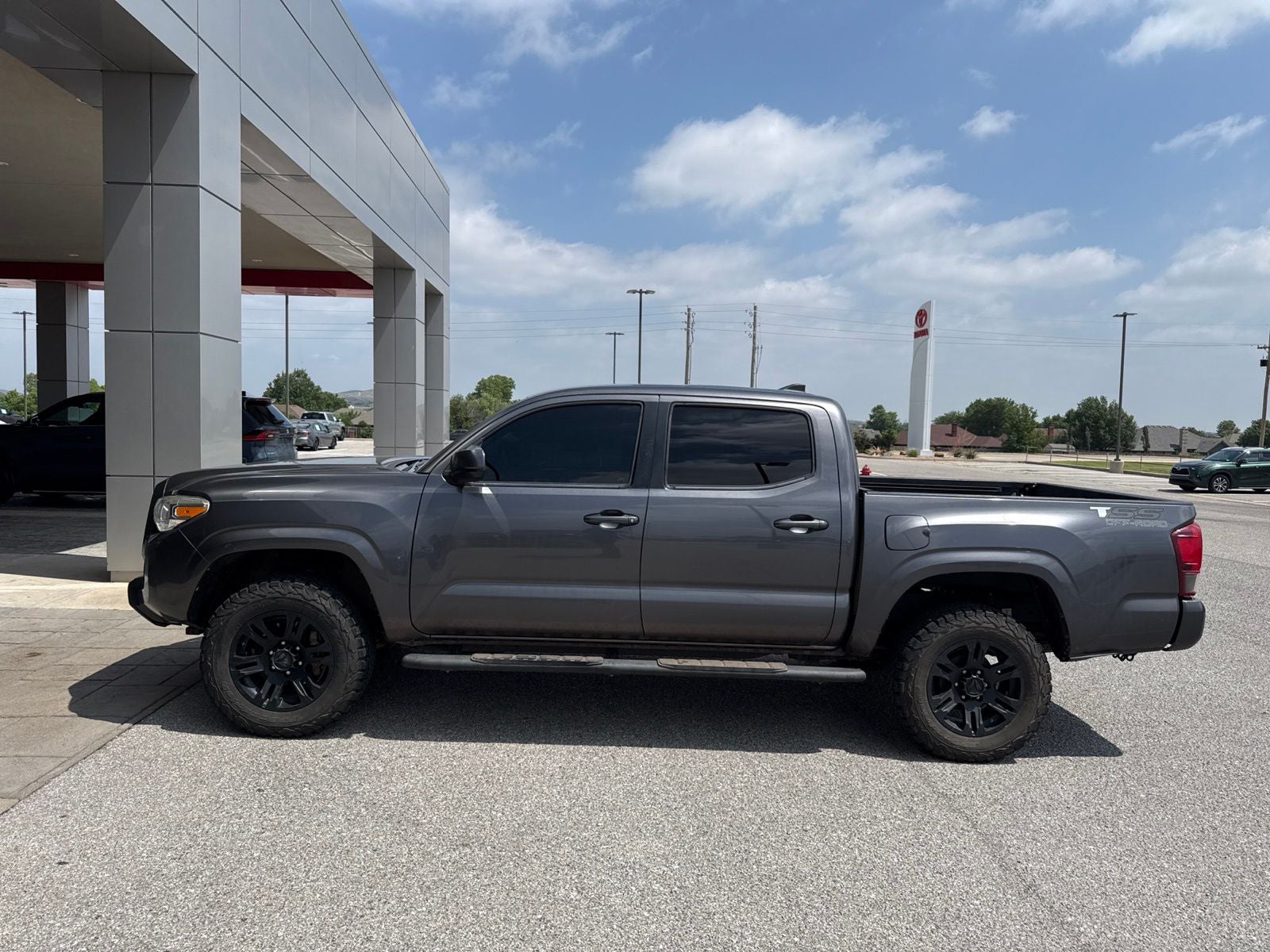 2019 Toyota Tacoma SR