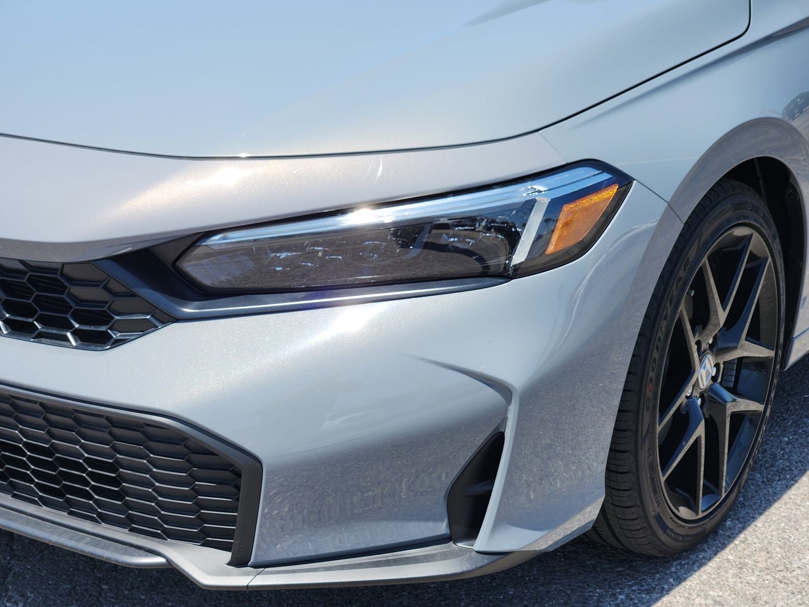 2026 Honda Civic Hatchback Sport - Photo 11