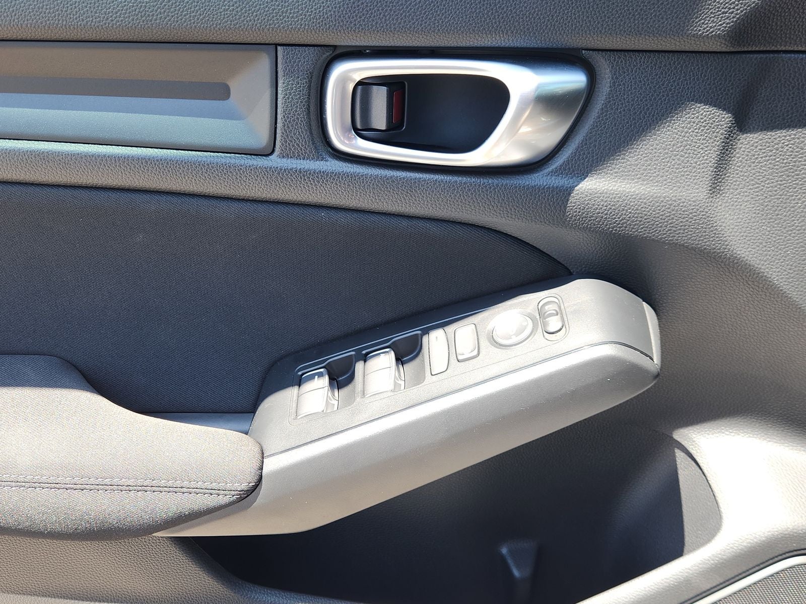 2026 Honda Civic Hatchback Sport - Photo 27