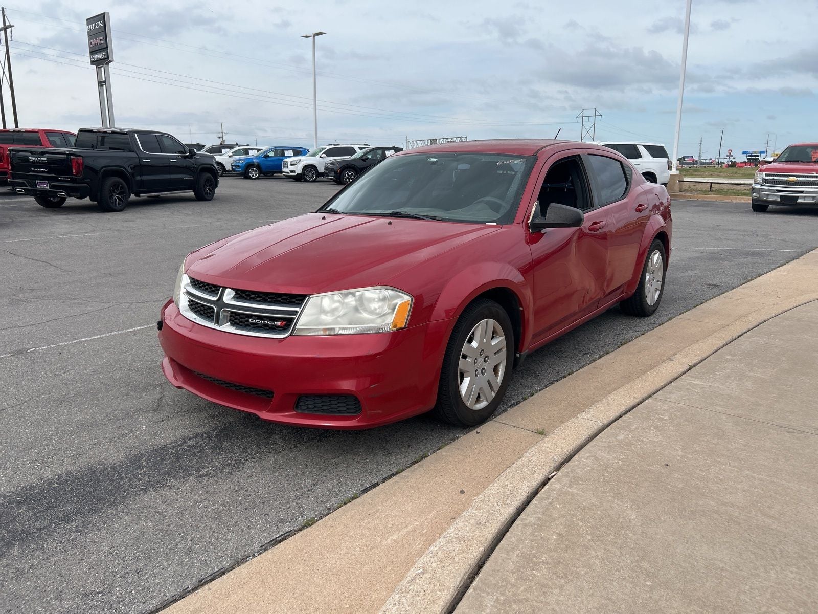 2013 Dodge Avenger's photo