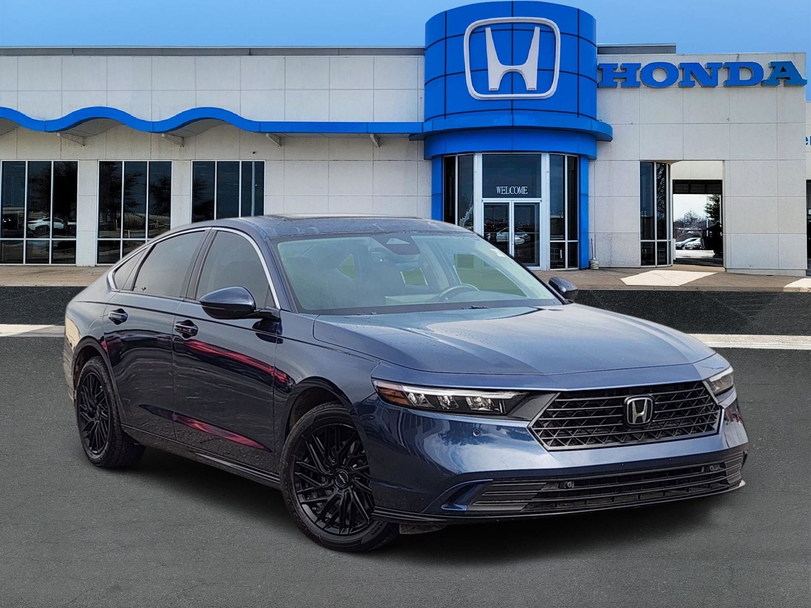 2024 Honda Accord Hybrid EX-L's photo