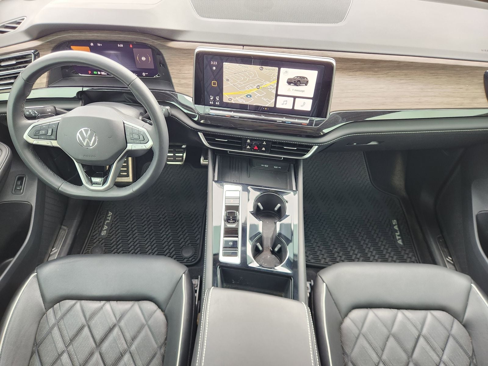 2025 Volkswagen Atlas 2.0T SEL Premium R-Line