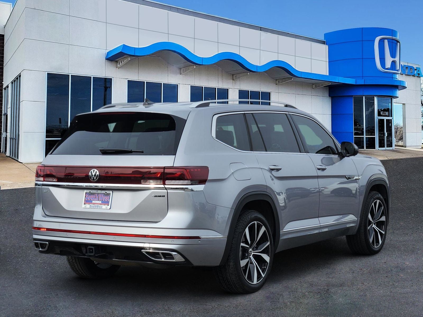 2025 Volkswagen Atlas 2.0T SEL Premium R-Line
