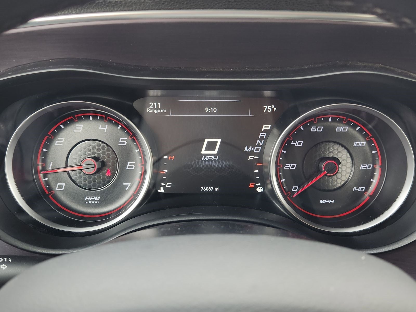 2017 Dodge Charger SE