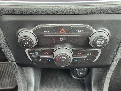 2017 Dodge Charger SE