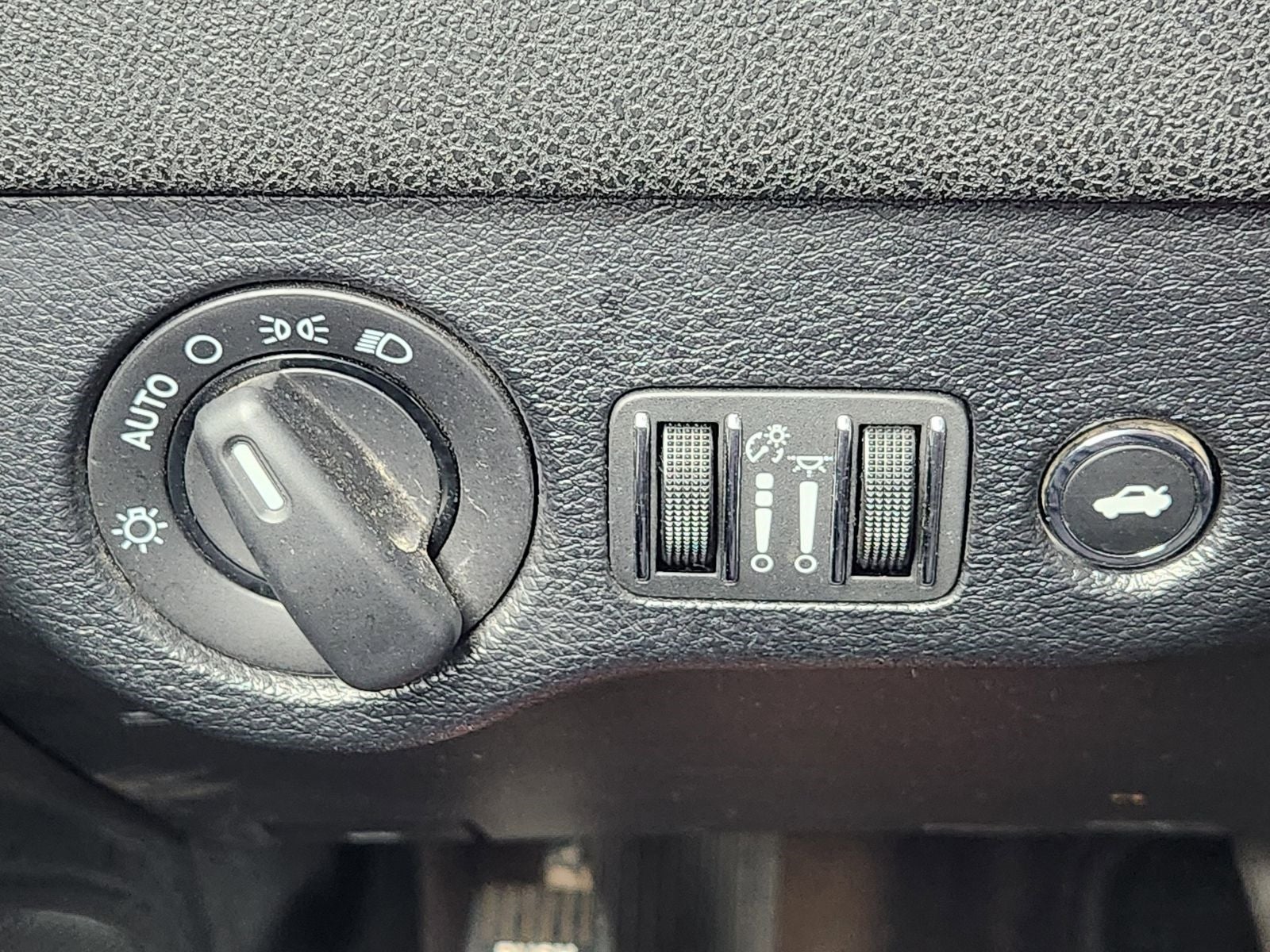 2017 Dodge Charger SE