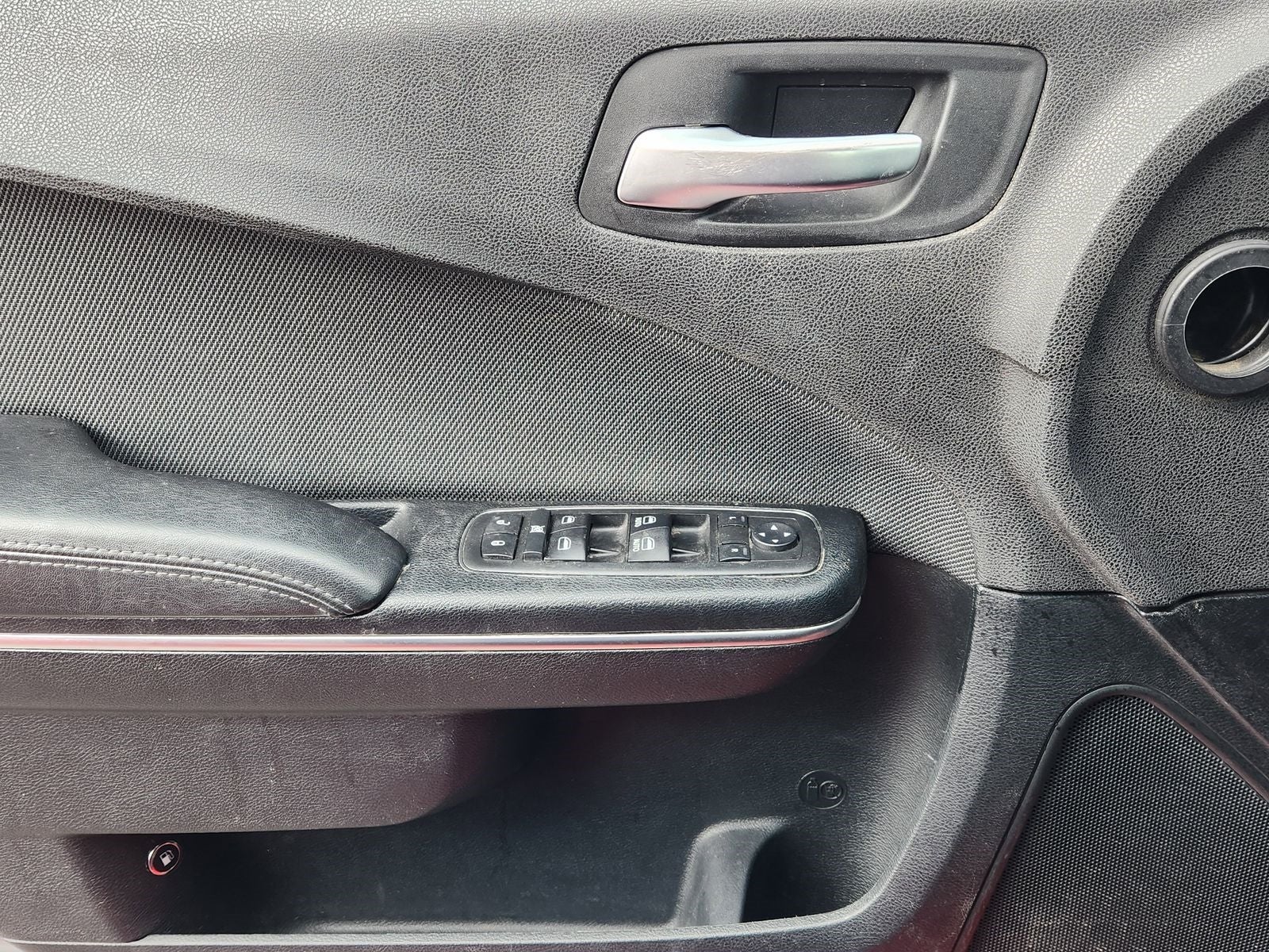 2017 Dodge Charger SE