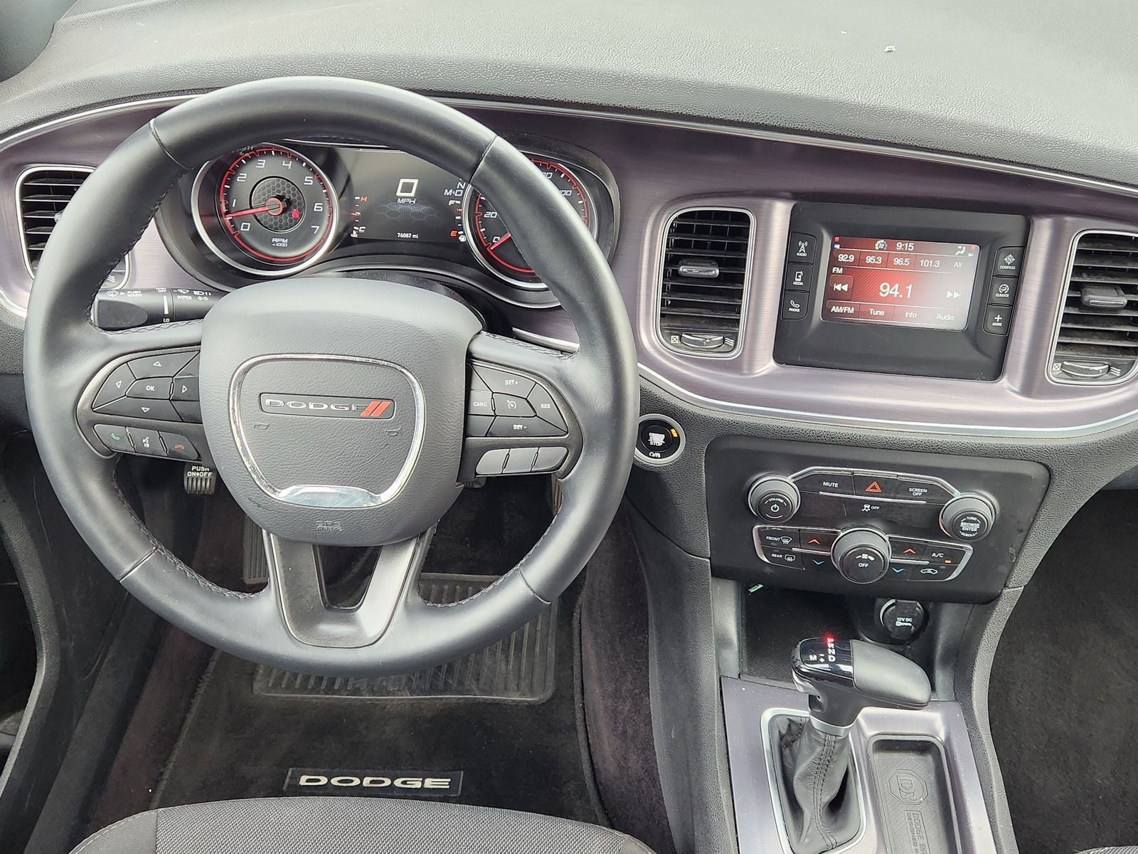 2017 Dodge Charger SE