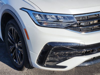 2022 Volkswagen Tiguan 2.0T SE R-Line Black