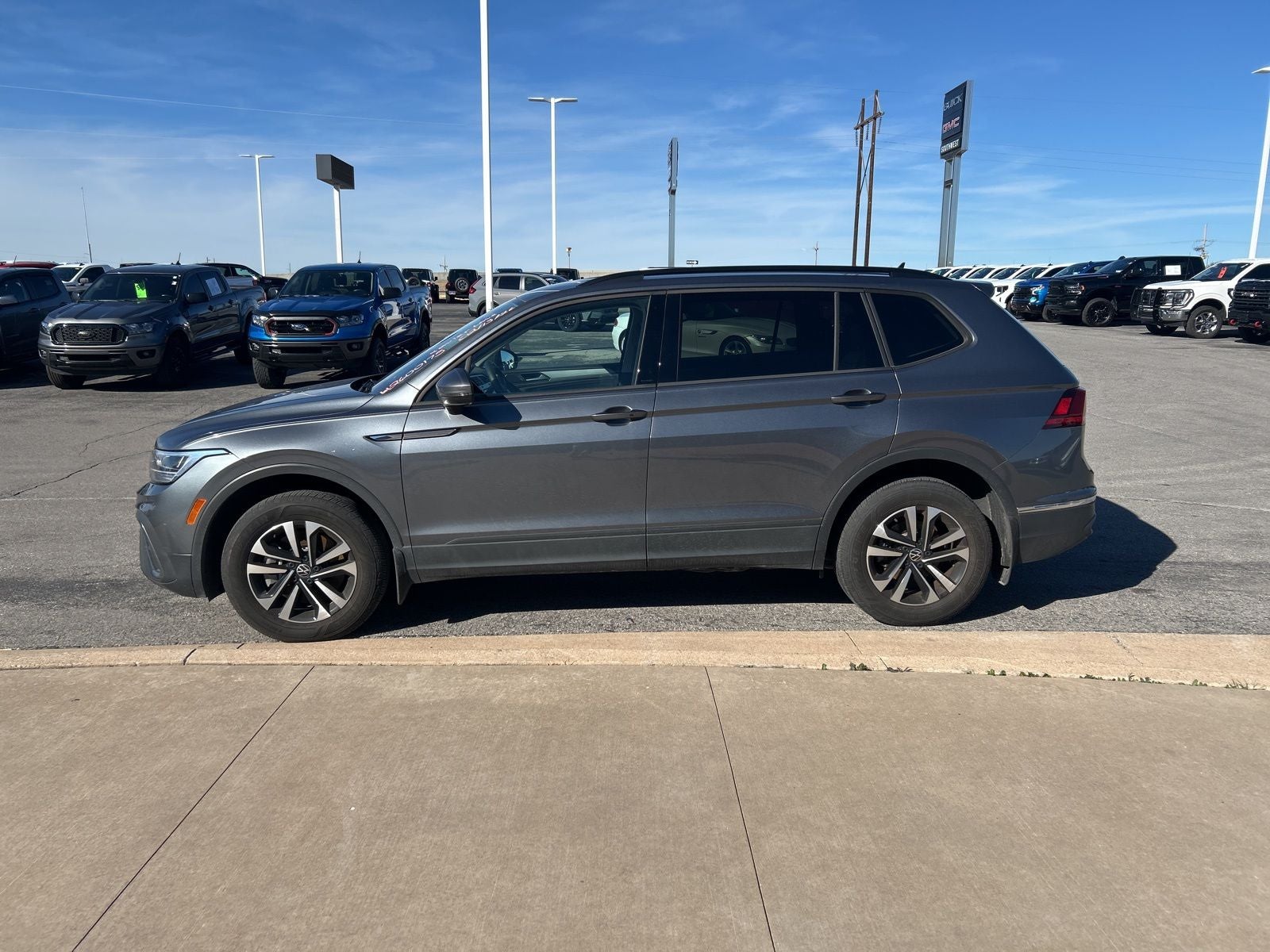2023 Volkswagen Tiguan 2.0T S