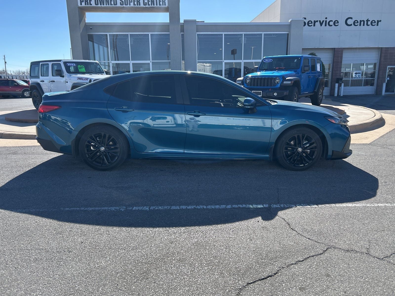 2025 Toyota Camry SE