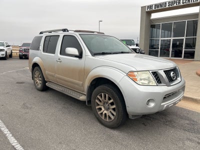 2010 Nissan Pathfinder LE