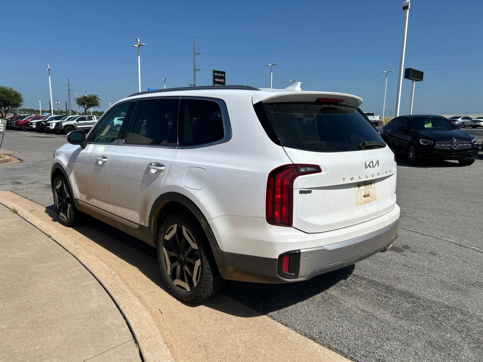 2023 Kia Telluride S