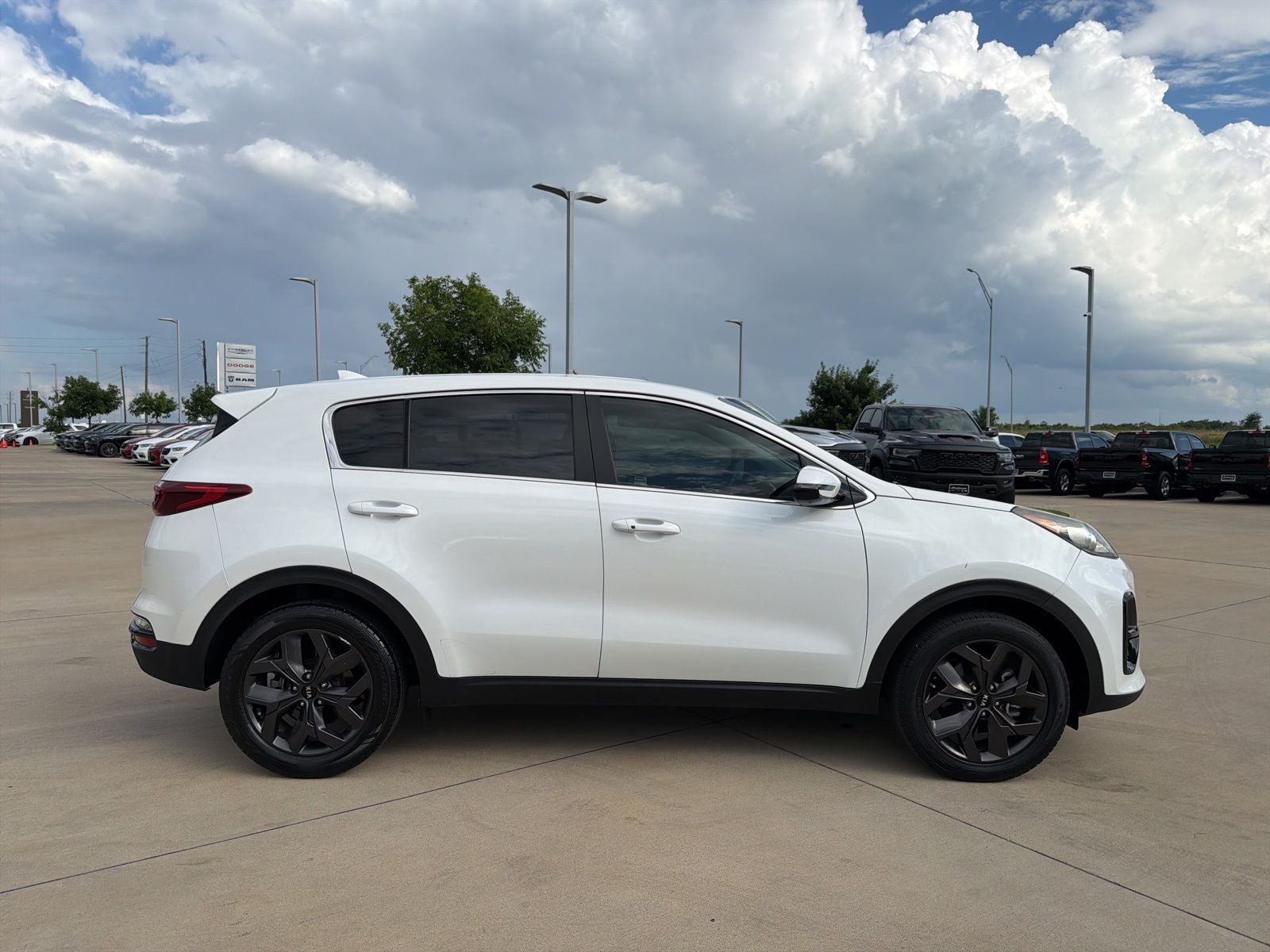 2022 Kia Sportage LX