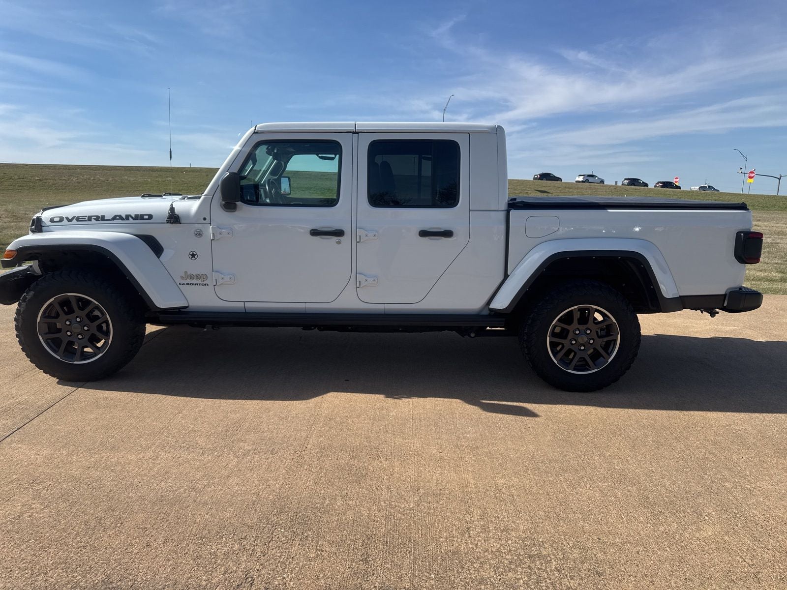 2022 Jeep Gladiator Overland