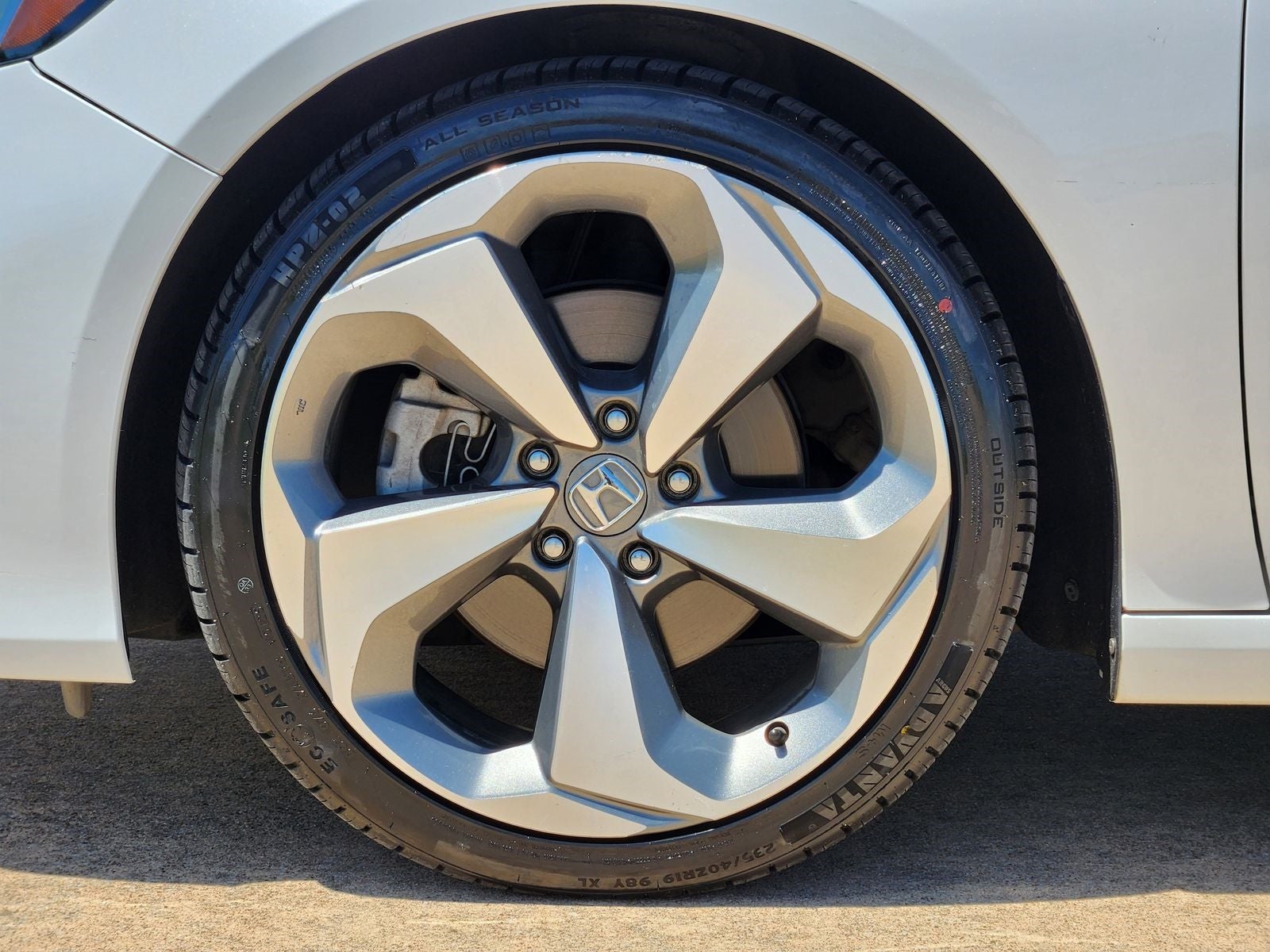 2020 Honda Accord Touring 2.0T