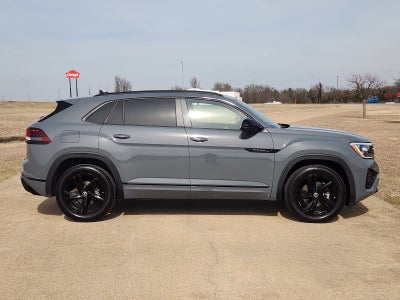 2025 Volkswagen Atlas Cross Sport 2.0T SEL R-Line Black