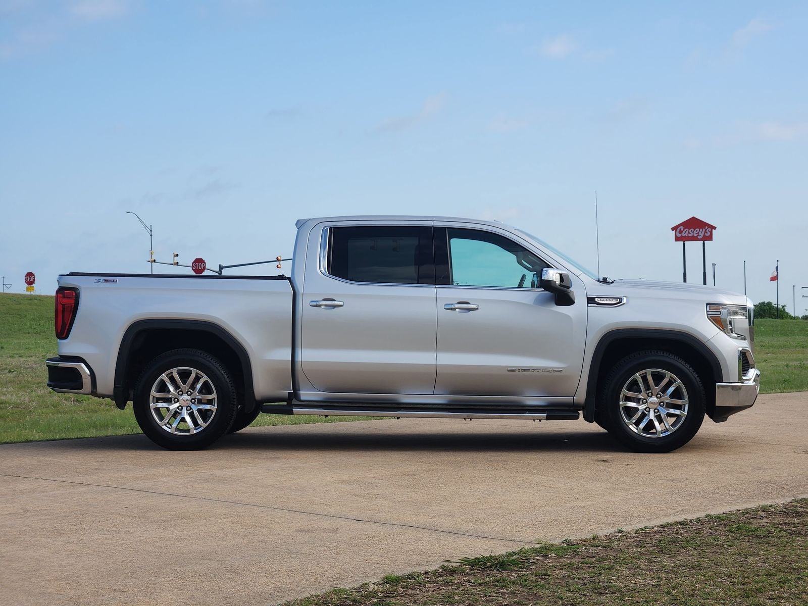 2020 GMC Sierra 1500 SLT