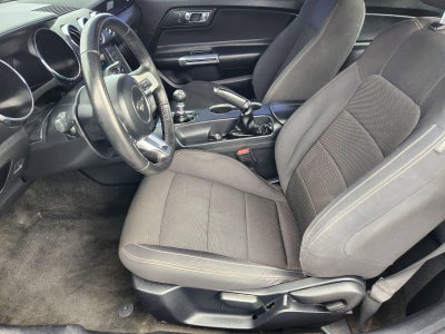 2017 Ford Mustang V6