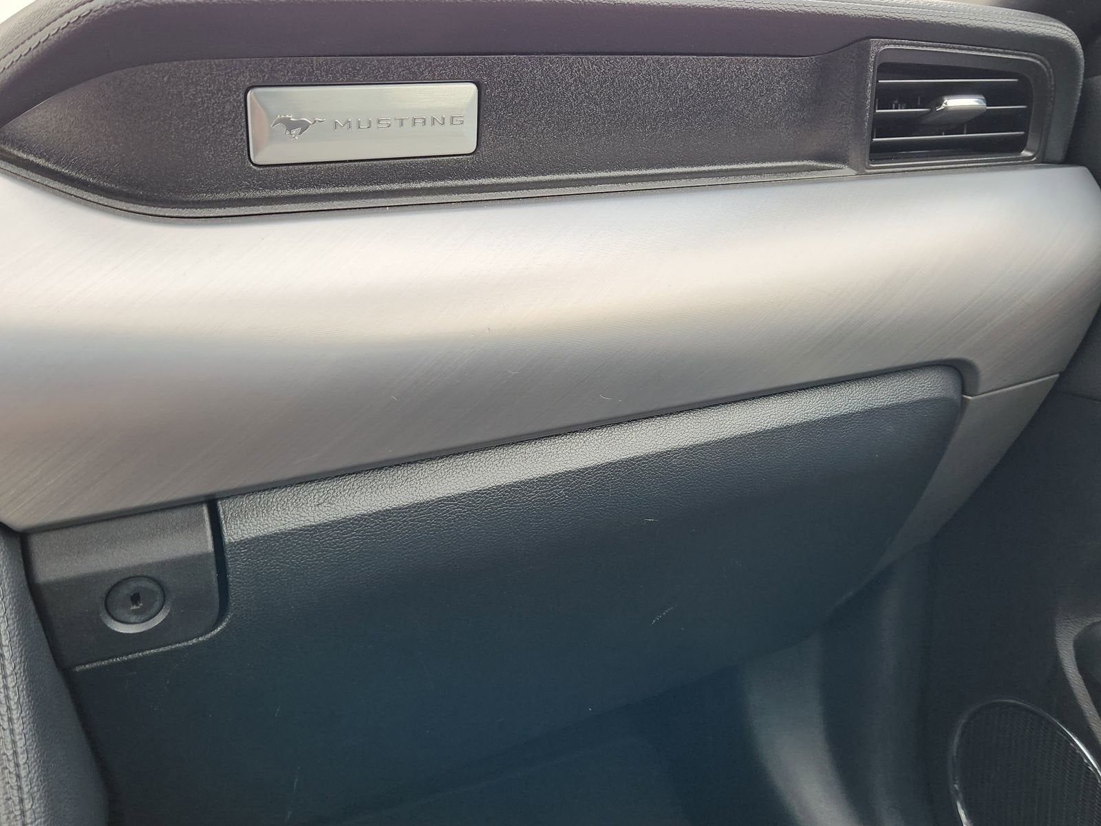 2022 Ford Mustang EcoBoost