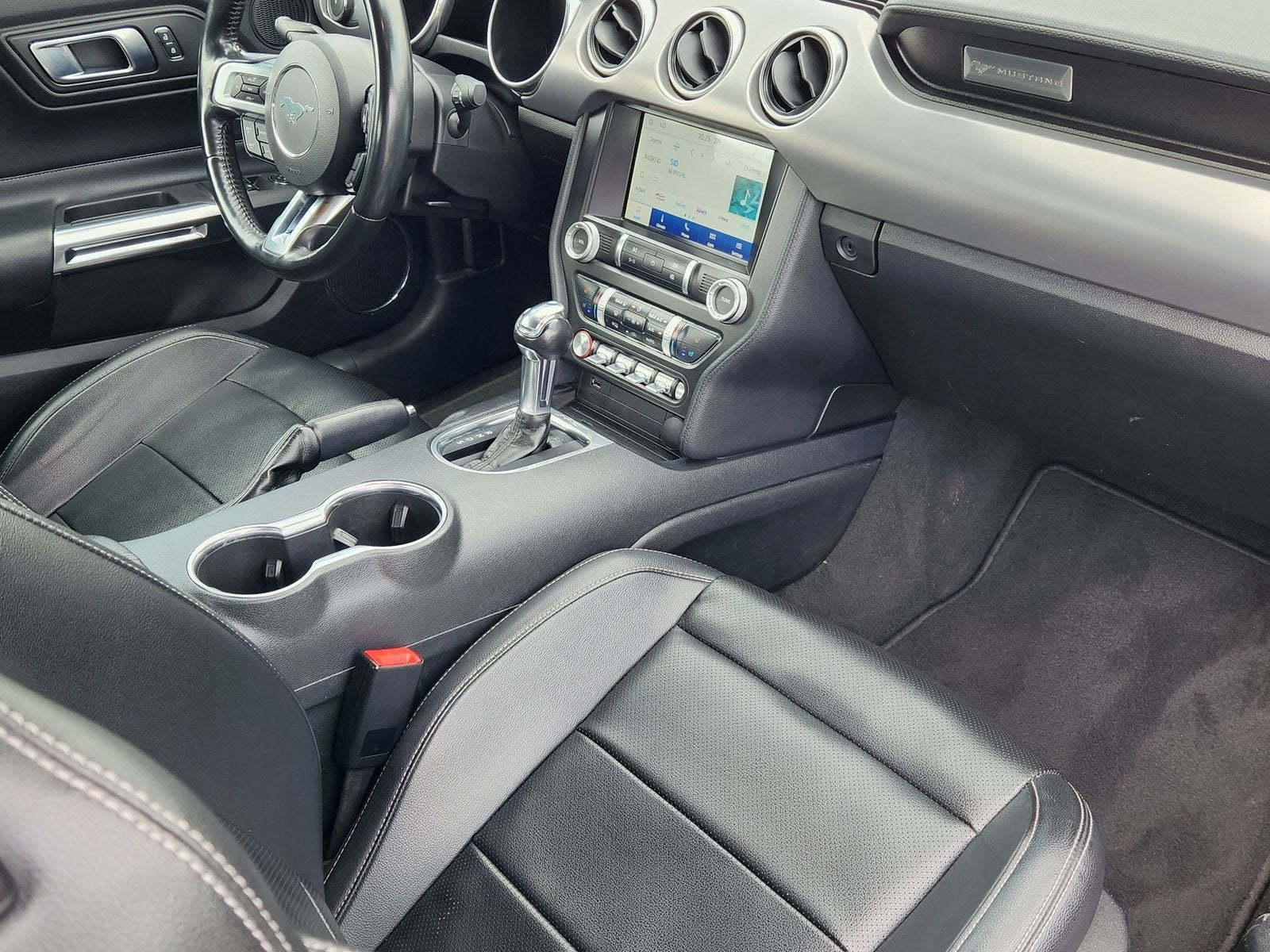 2022 Ford Mustang EcoBoost