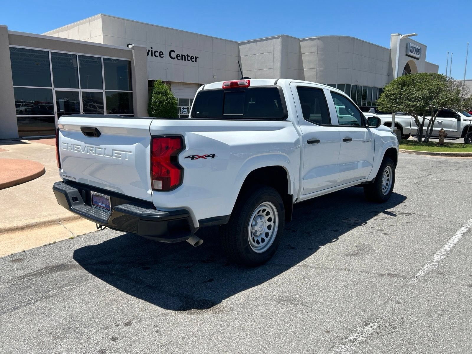 2024 Chevrolet Colorado WT