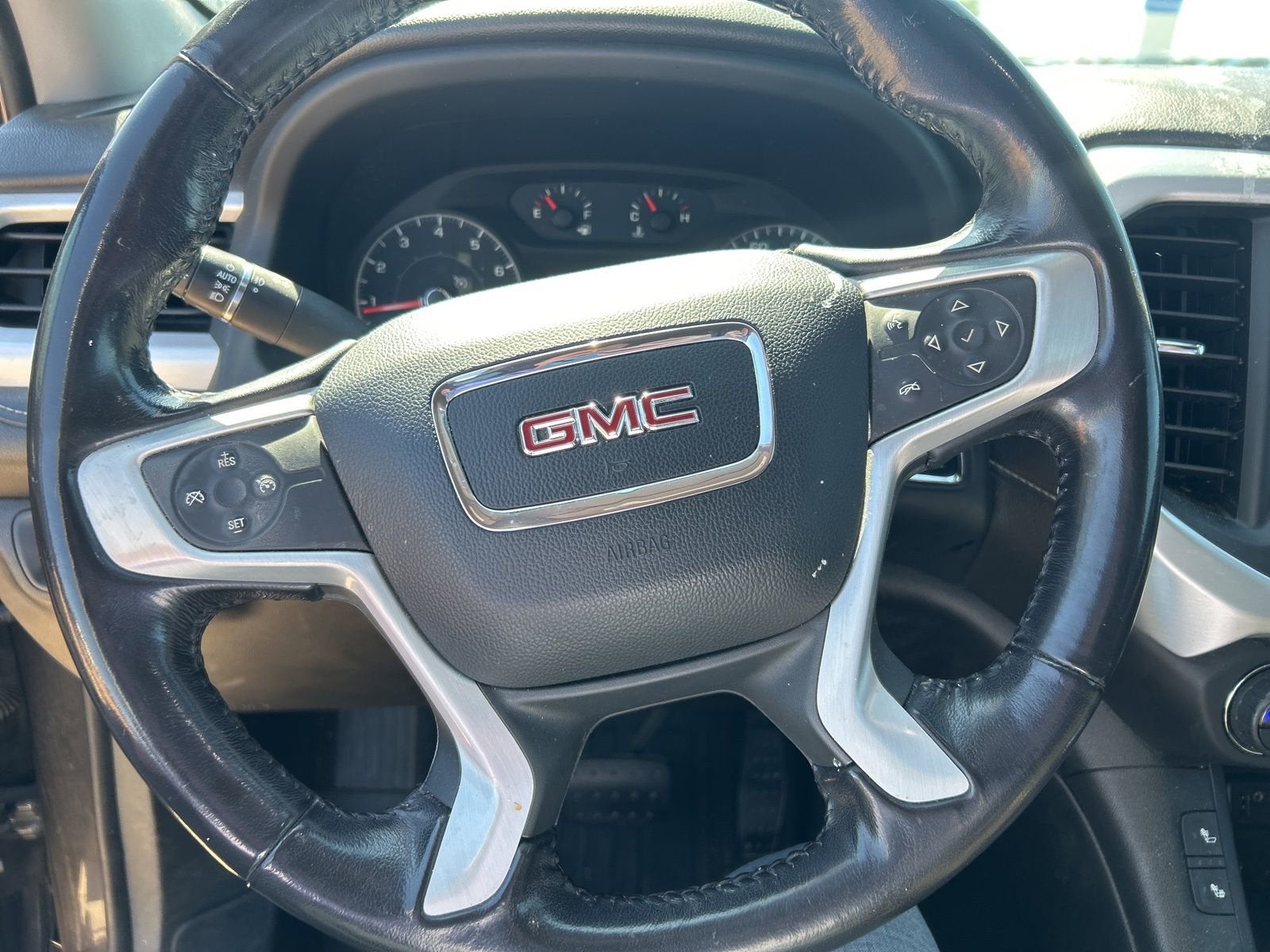 2019 GMC Acadia SLE