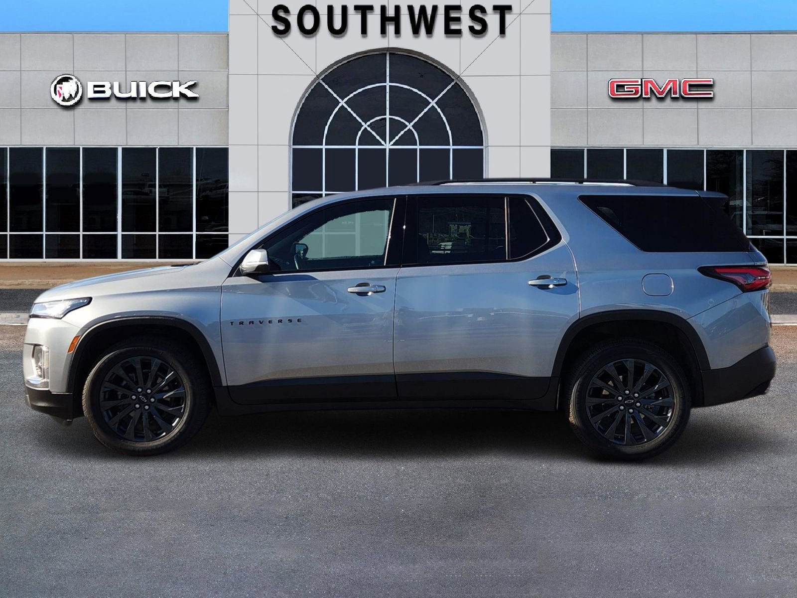 2023 Chevrolet Traverse RS