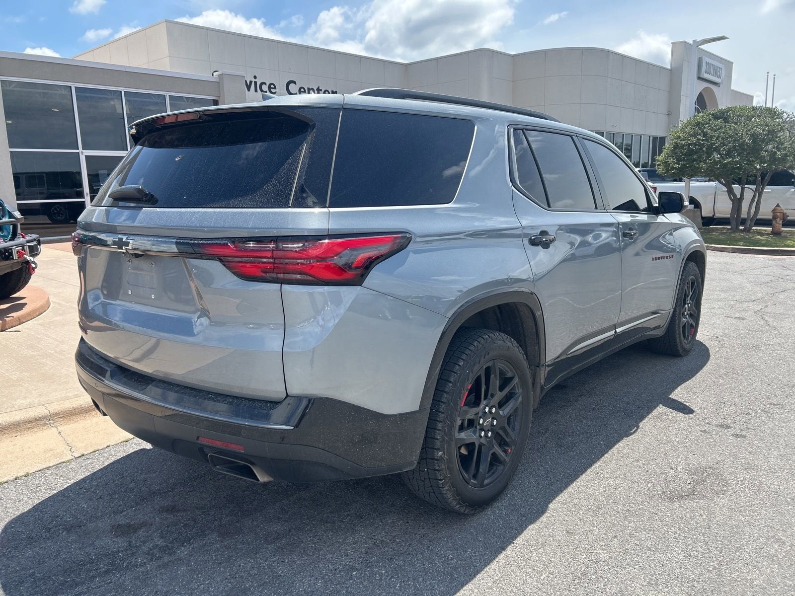 2023 Chevrolet Traverse Premier