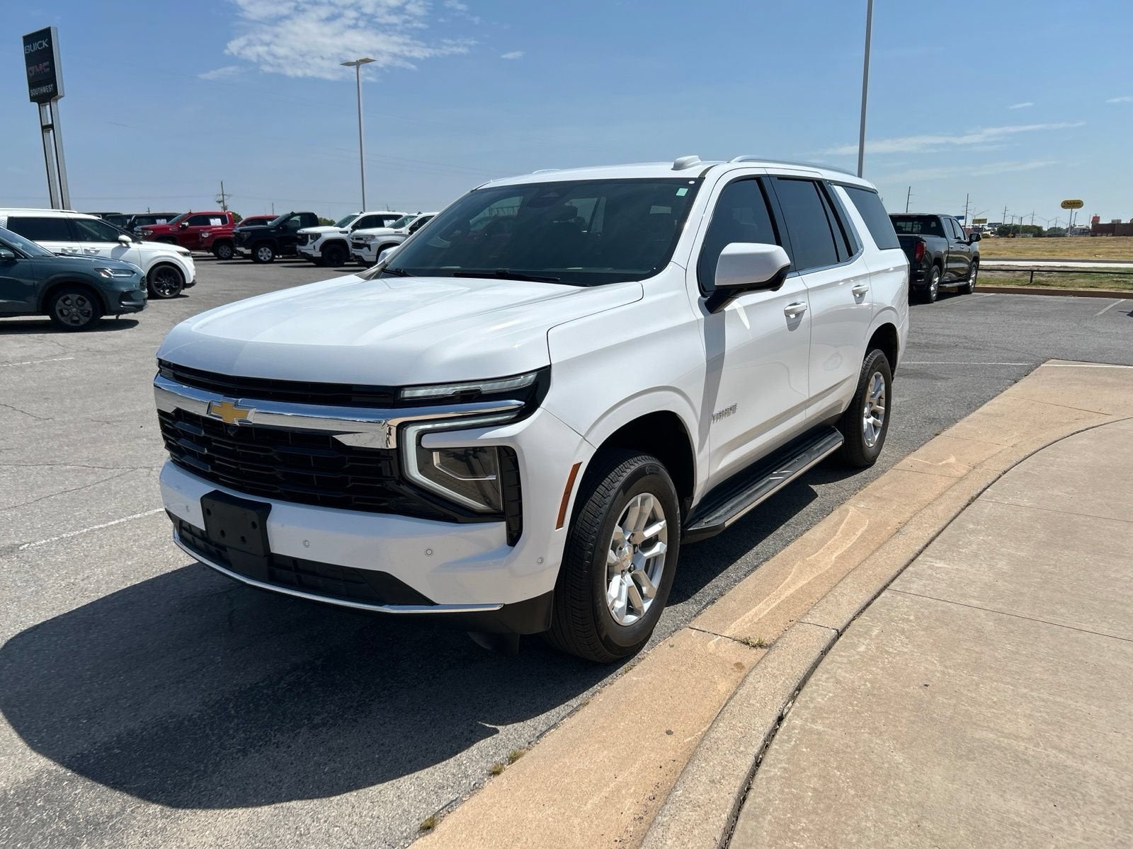 2025 Chevrolet Tahoe LS