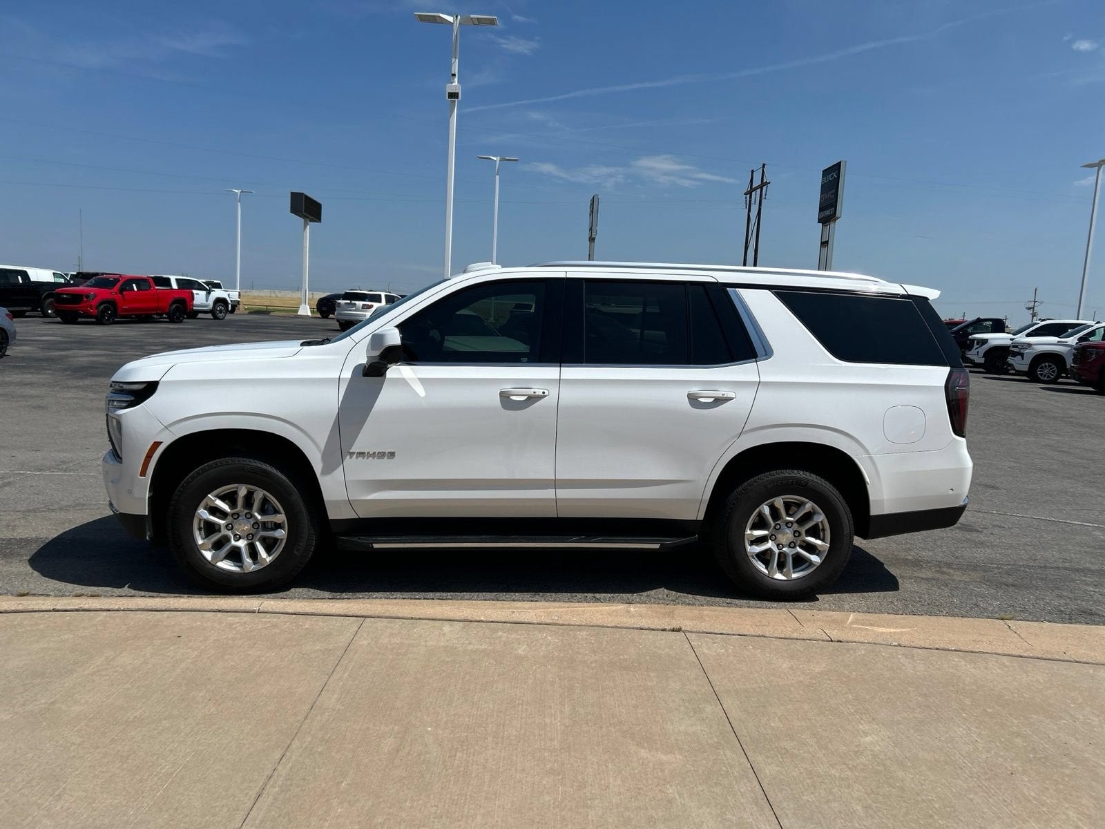 2025 Chevrolet Tahoe LS