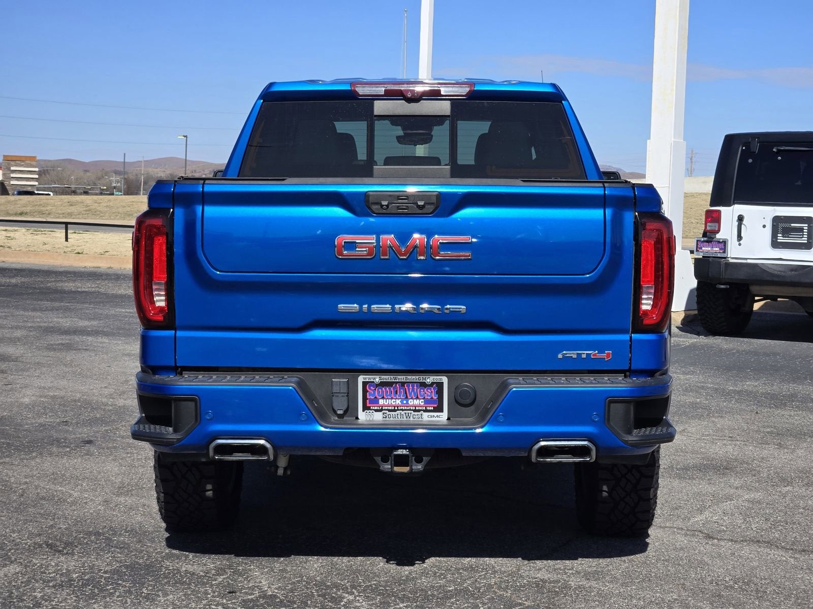 2022 GMC Sierra 1500 AT4