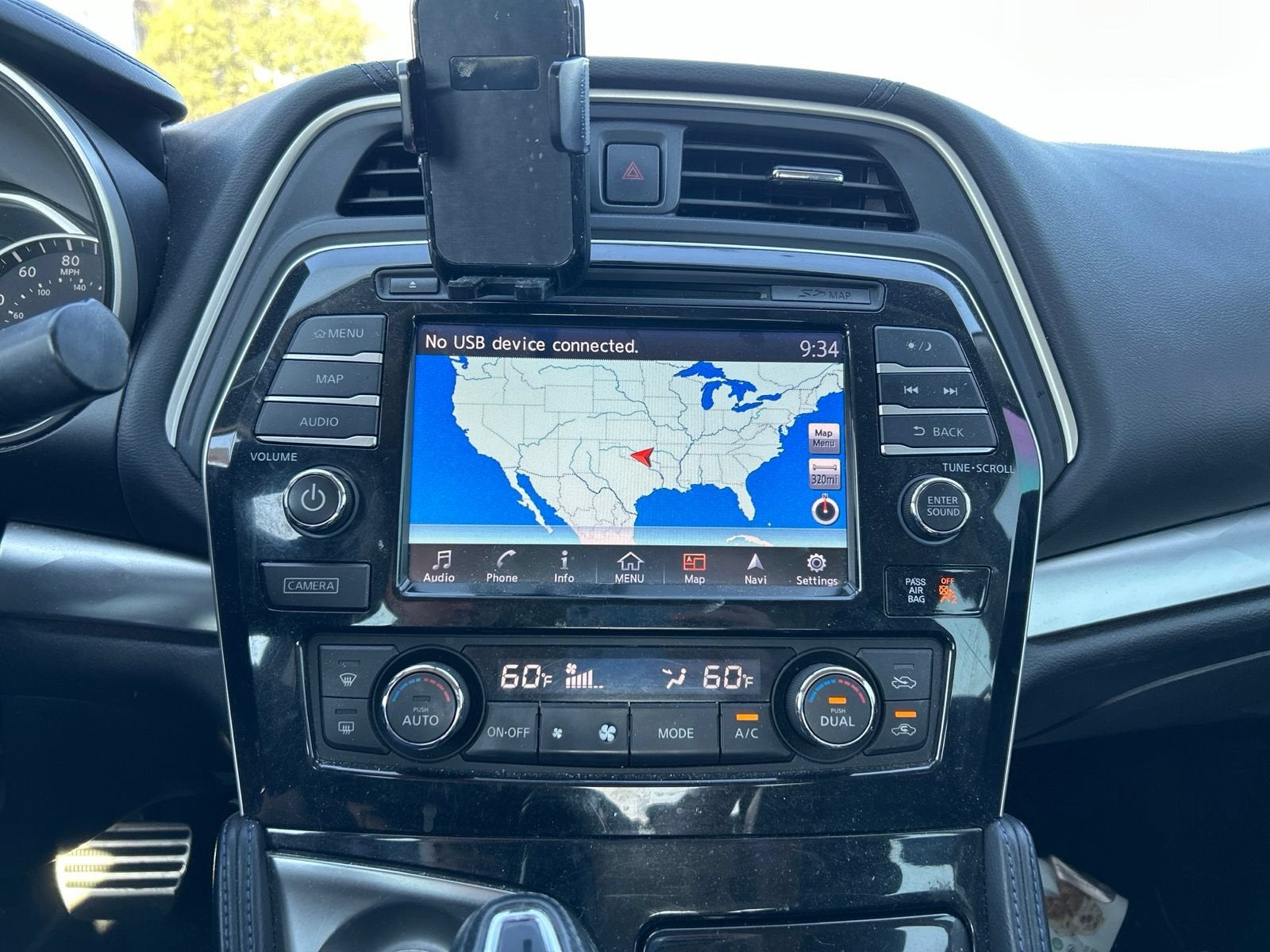 2017 Nissan Maxima SR