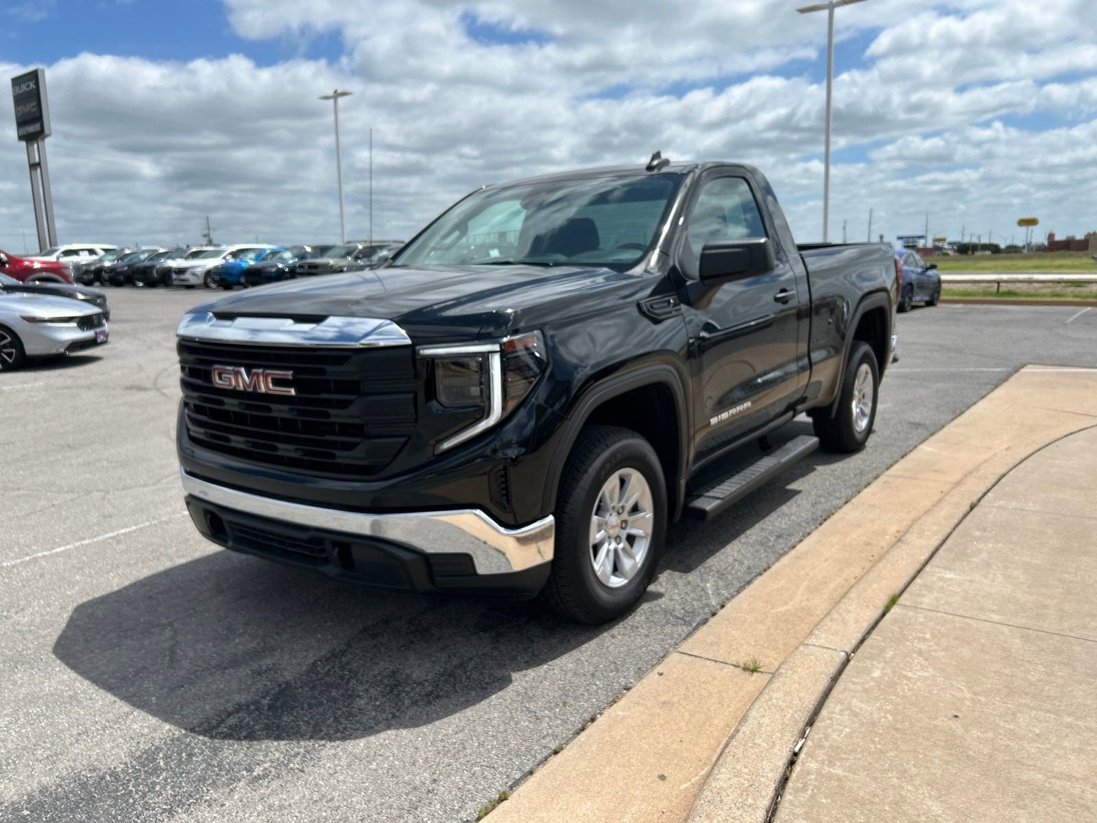 2025 GMC Sierra 1500 Pro