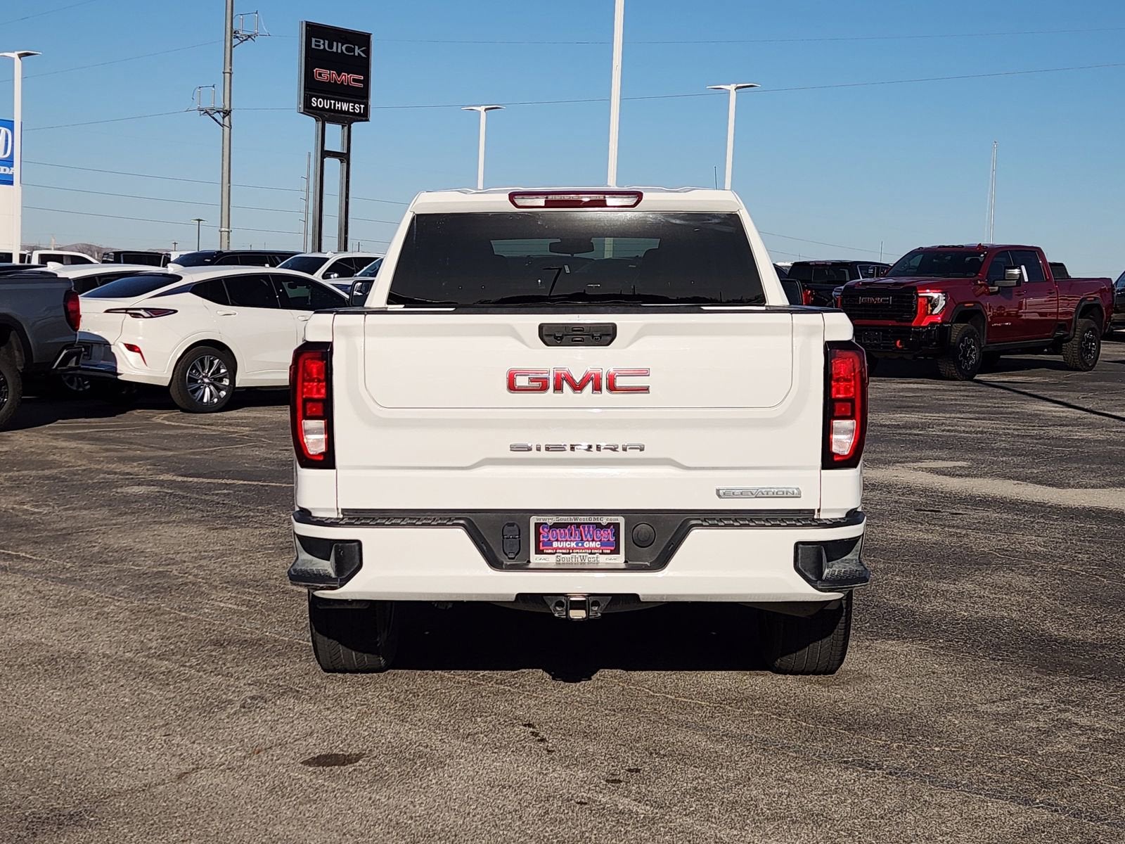 2024 GMC Sierra 1500 Elevation