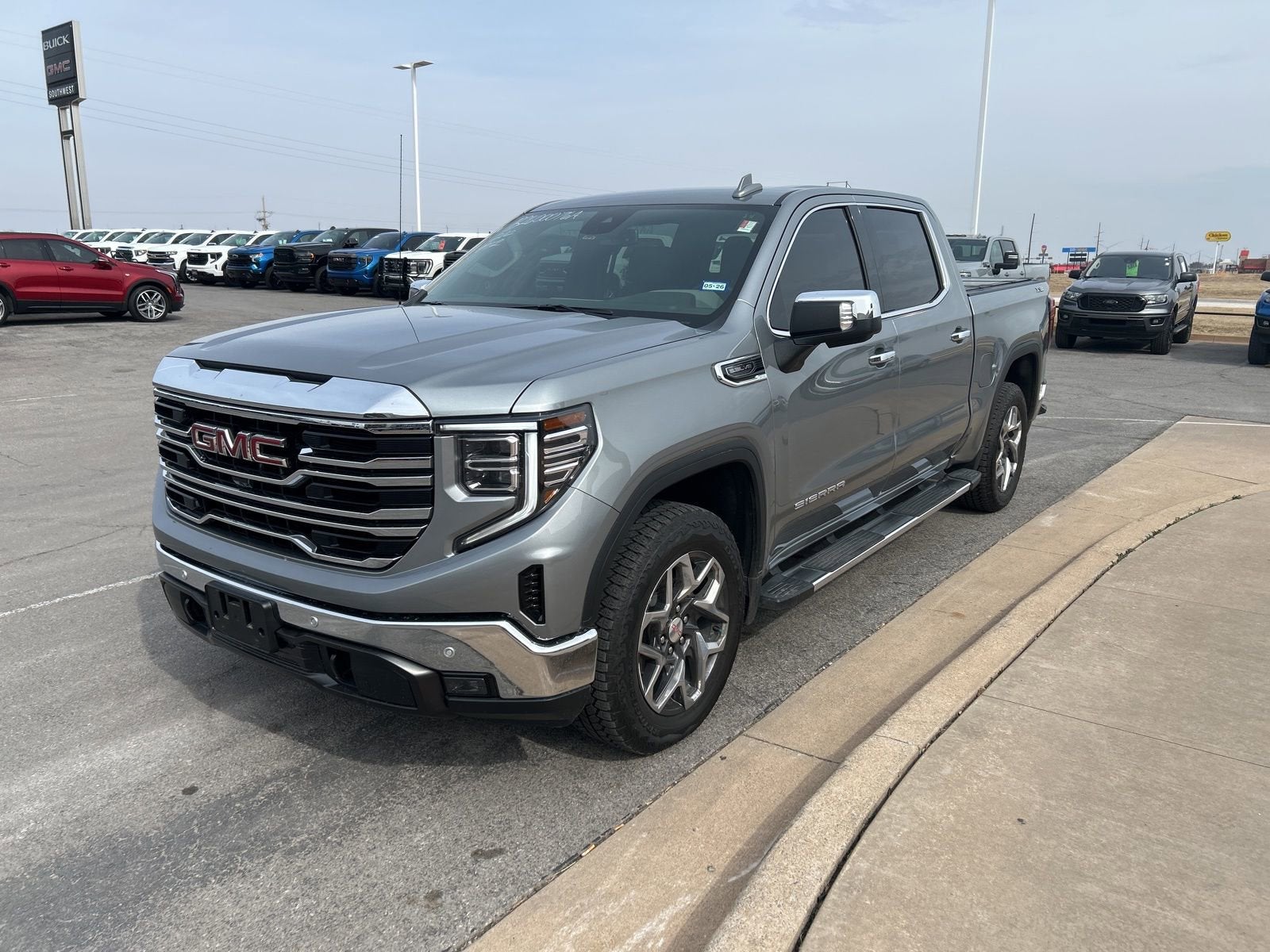 2024 GMC Sierra 1500 SLT