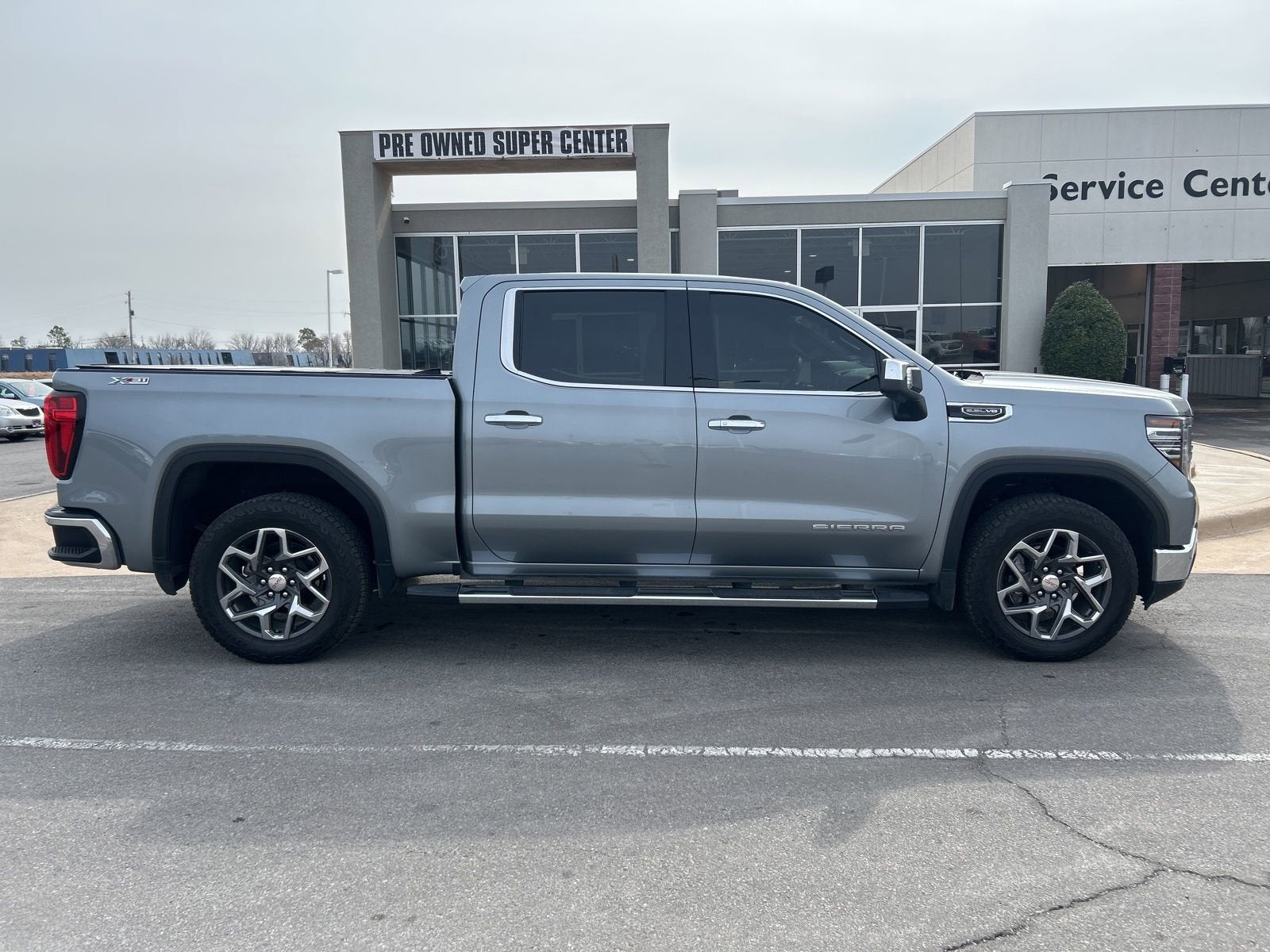 2024 GMC Sierra 1500 SLT