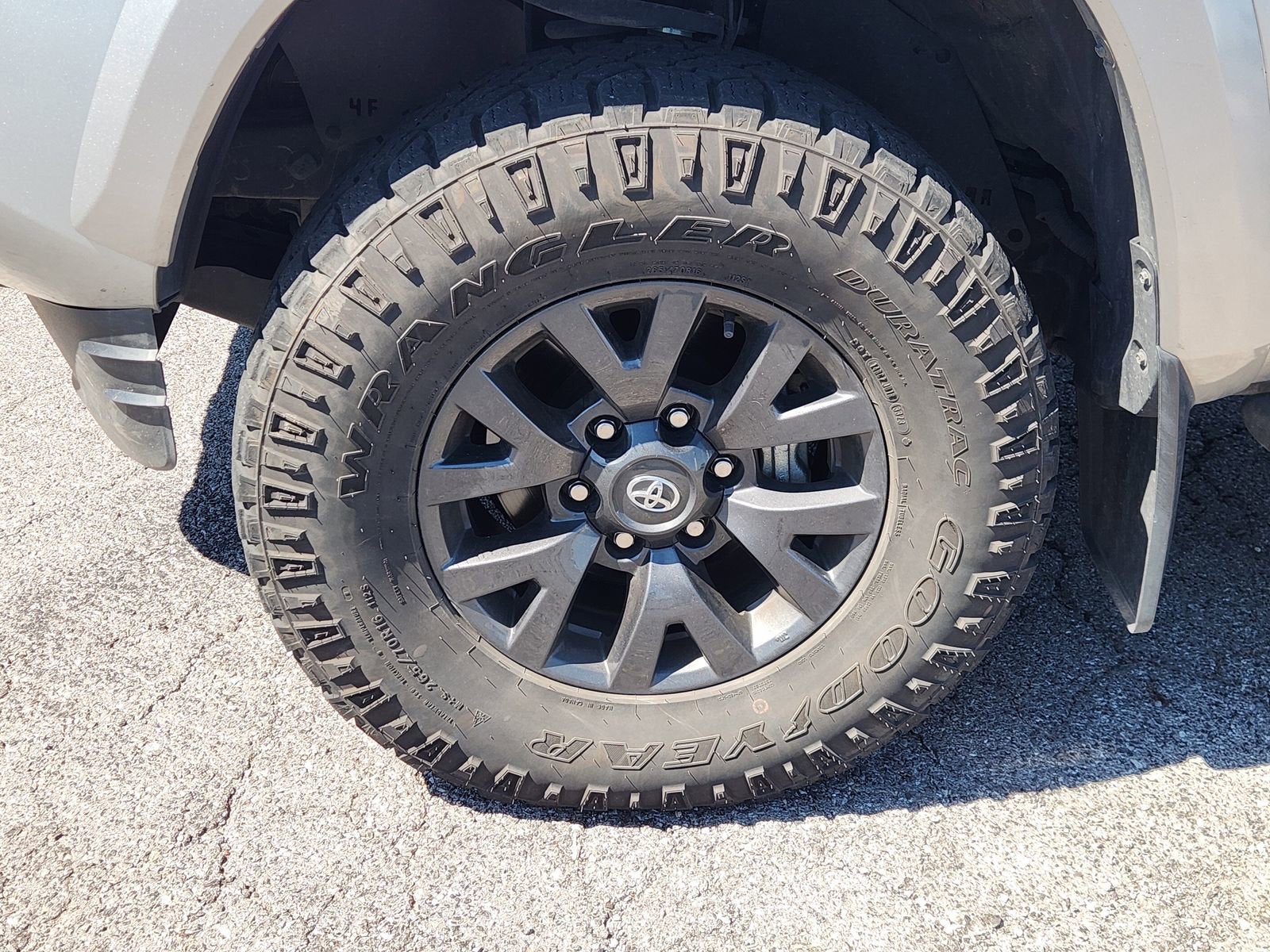 2023 Toyota Tacoma 2WD SR5