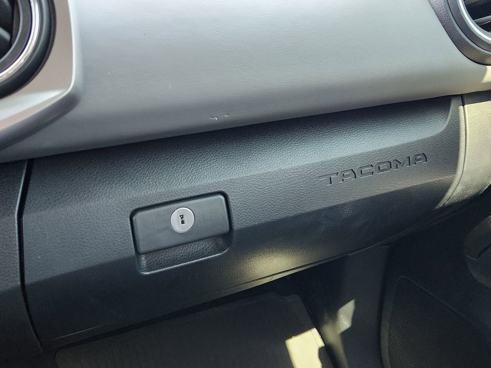 2023 Toyota Tacoma 2WD SR5