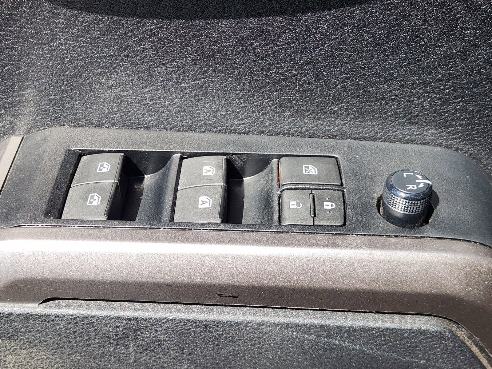 2023 Toyota Tacoma 2WD SR5