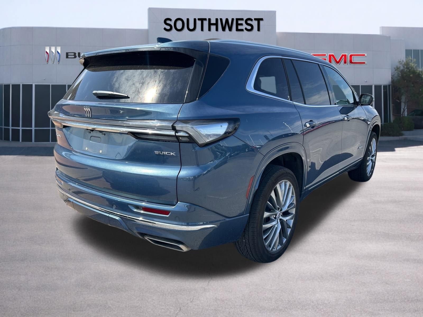 2025 Buick Enclave Avenir