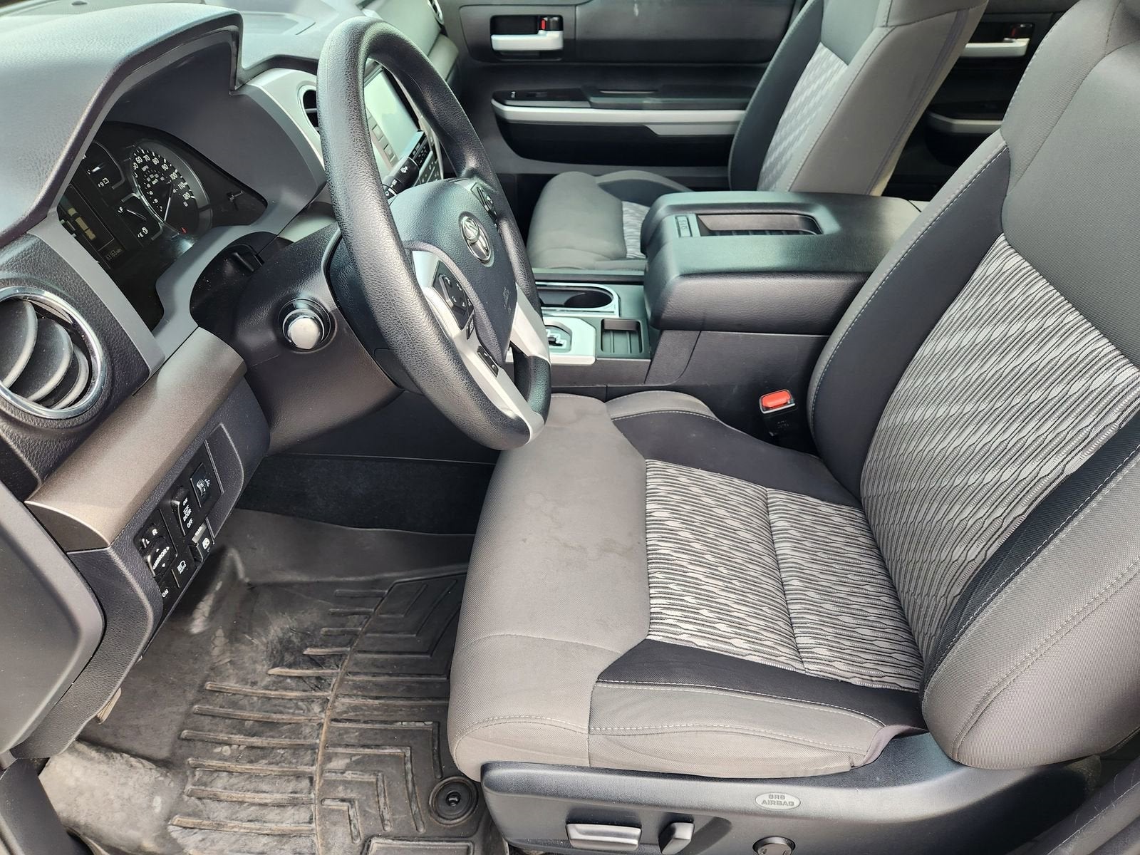 2018 Toyota Tundra 4WD SR5